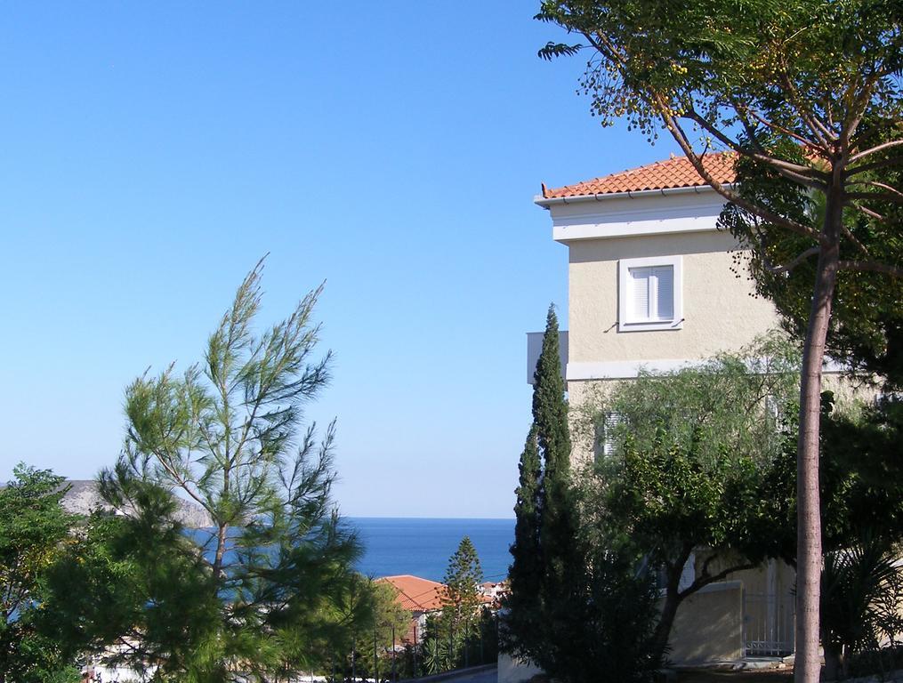 Treehouse Holiday Homes Ερμιόνη Δωμάτιο φωτογραφία